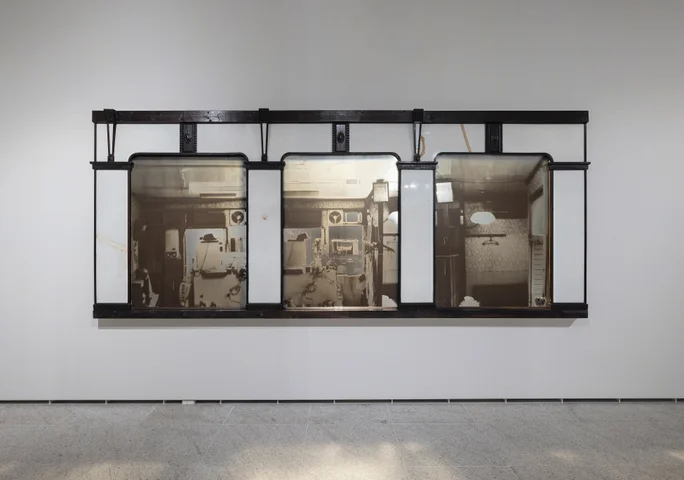 鈴木のぞみ『Slow Glass — The Mirror, the Window, and the Door』｜10月3日（金）〜10月26日（日）銀座・ポーラ ミュージアム アネックスで写真と記憶の境界にふれる展覧会